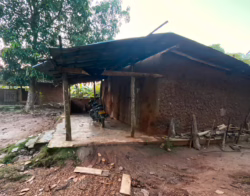 Home of Gunawardana Aththo, Sri Lanka
📷 Photo Credit: Sameera Marapperuma | Visit Ceylon Traditional village home of Gunawardana Aththo located near the Nuwaragala hiking area, Sri Lanka.