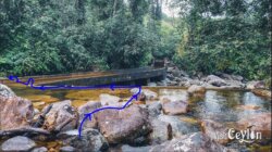 Rath Ganga crossing path marked with arrows – Photo by Sameera Marapperuma Rath Ganga river crossing path marked with arrows for hikers.