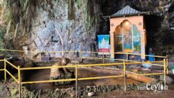 Manduka Vila inside Batathota Cave with the famous frog statue
📷 Photo Credit: Sameera Marapperuma | Visit Ceylon Manduka Vila inside Batathota Cave with the giant frog statue placed at the center, Sri Lanka.