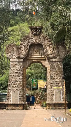 Makara Thorana at Hatton route entrance – Photo by Sameera Marapperuma Makara Thorana decorative arch at the Sri Pada Hatton route entrance.
